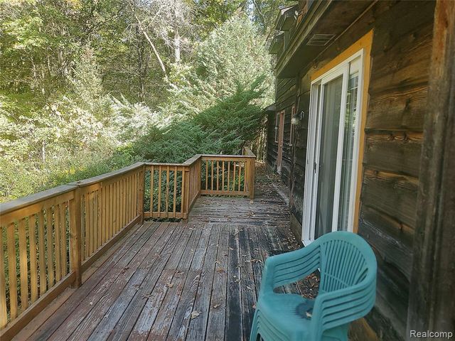 320 Nancy Bird Lane, Oxford, MI 48371