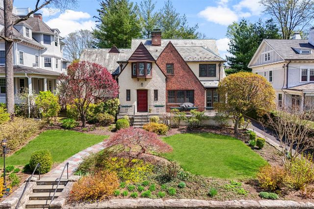 210 Cliff Avenue, Pelham, NY 10803