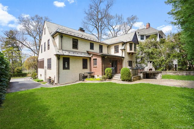 210 Cliff Avenue, Pelham, NY 10803