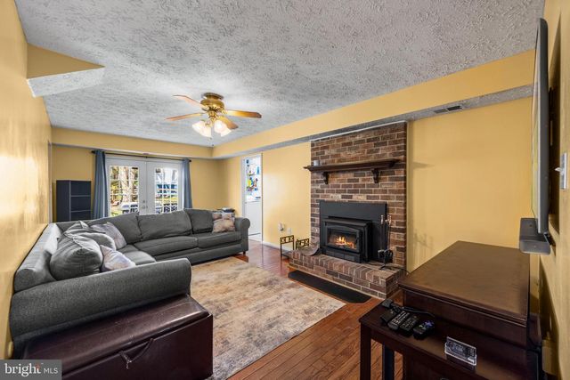 3527 SMOKETHORN CT, Waldorf, MD 20602