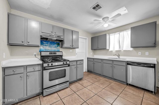 6101 N 31ST Drive, Phoenix, AZ 85017