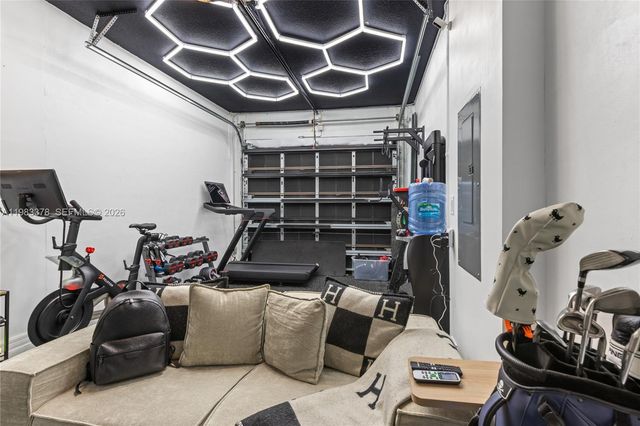 9094 SW 36th St, Miramar, FL 33025