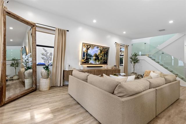 9094 SW 36th St, Miramar, FL 33025