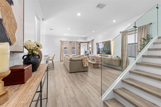 9094 SW 36th St, Miramar, FL 33025