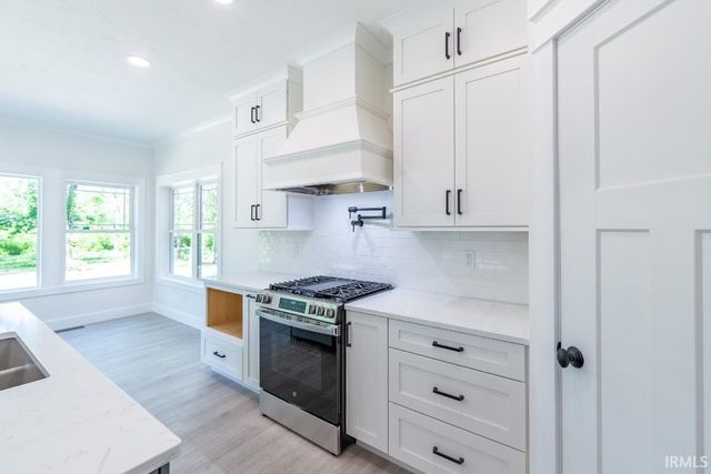 55521 Riverview Manor Drive, Elkhart, IN 46514