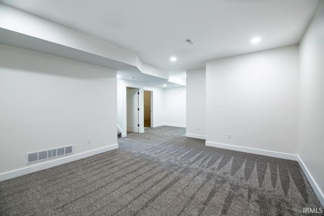 55521 Riverview Manor Drive, Elkhart, IN 46514