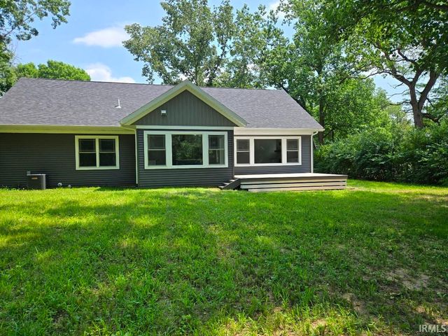 55521 Riverview Manor Drive, Elkhart, IN 46514