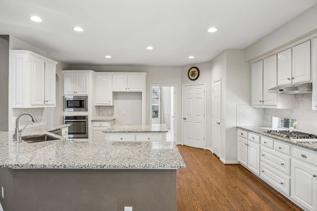 122 Woodland Cove, Coppell, TX 75019