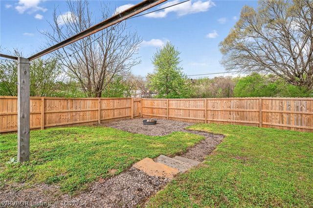 105 N Coker Street, Greenwood, AR 72936