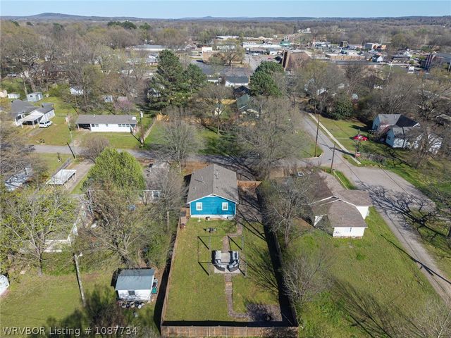 105 N Coker Street, Greenwood, AR 72936
