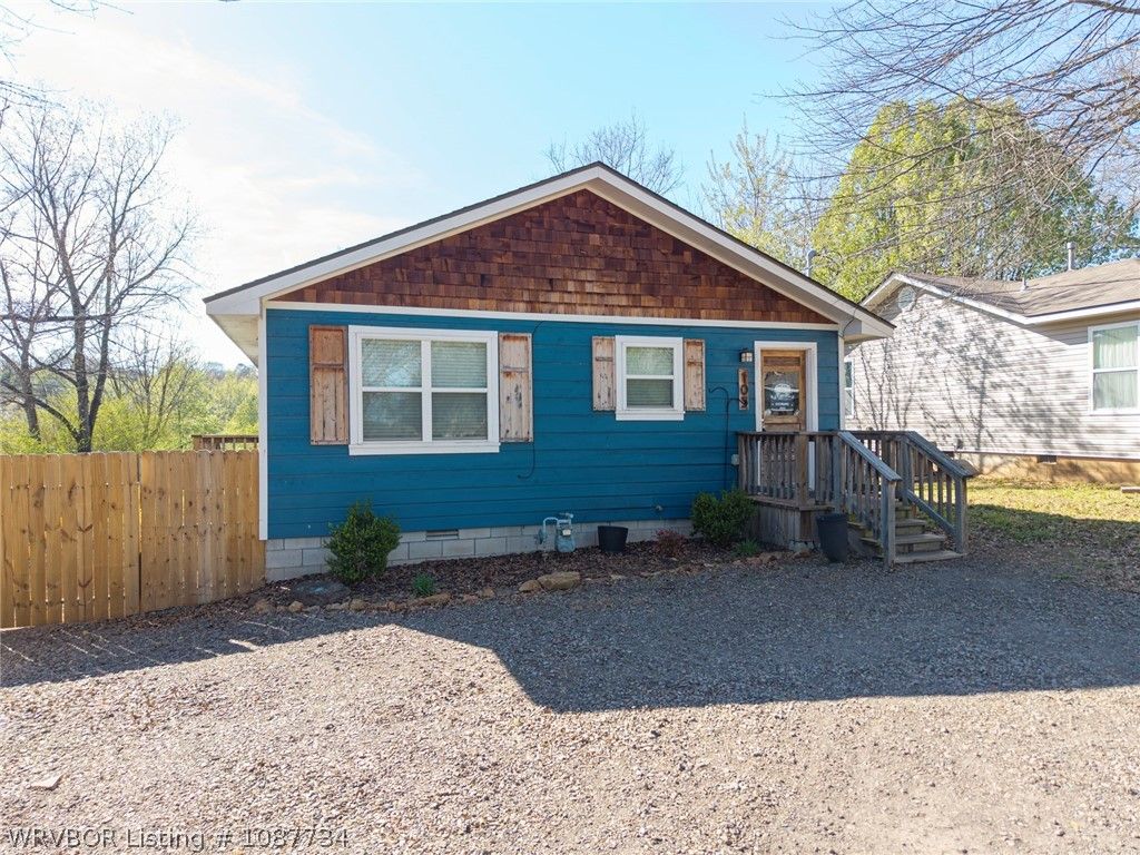 105 N Coker Street, Greenwood, AR 72936