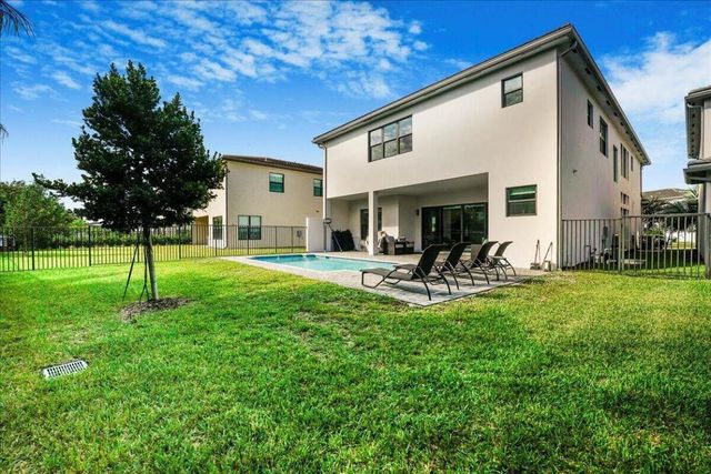 17496 Sparkling River Road, Boca Raton, FL 33496