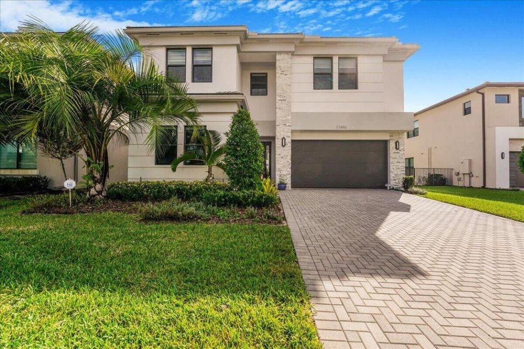 17496 Sparkling River Road, Boca Raton, FL 33496