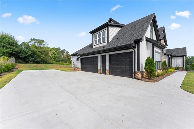 2275 Dr Bramblett Road, Cumming, GA 30028