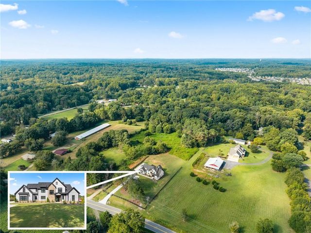 2275 Dr Bramblett Road, Cumming, GA 30028