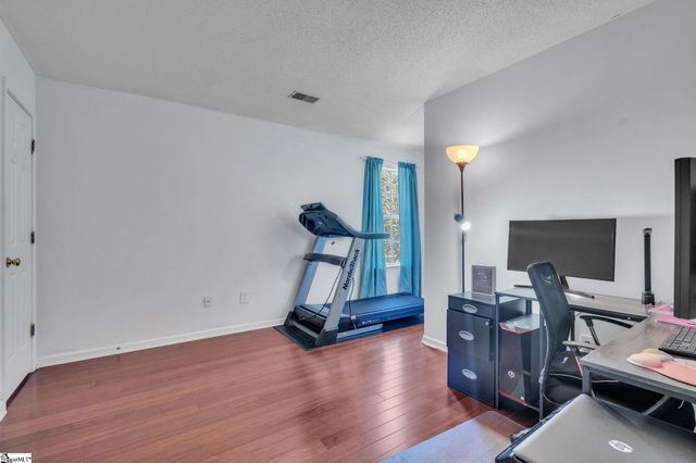 15 Willow Bend Drive, Taylors, SC 29687