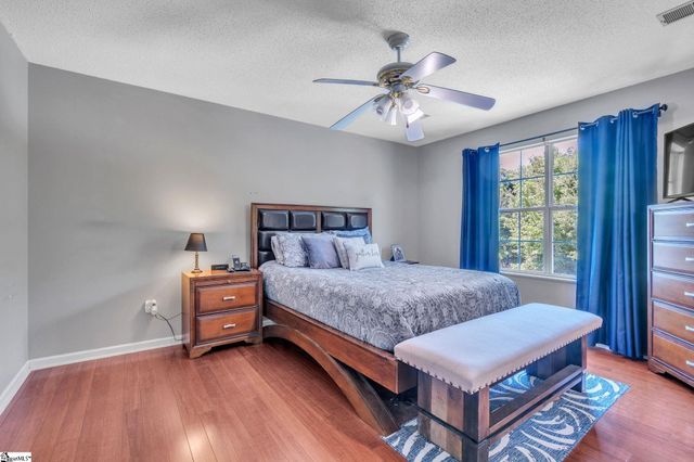 15 Willow Bend Drive, Taylors, SC 29687