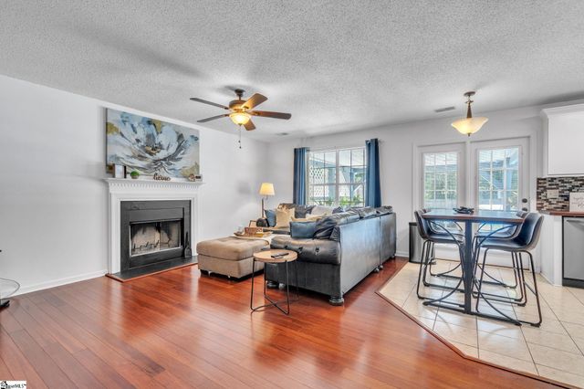 15 Willow Bend Drive, Taylors, SC 29687