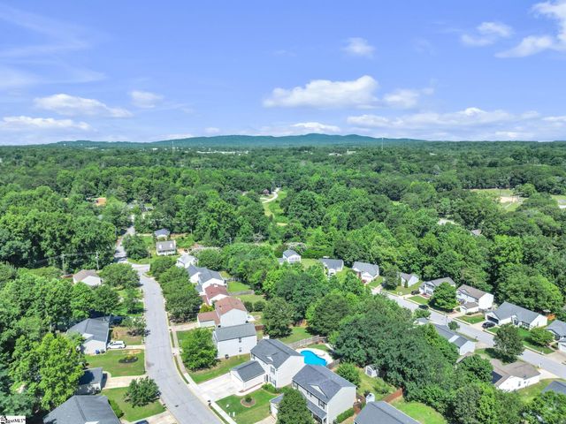 15 Willow Bend Drive, Taylors, SC 29687