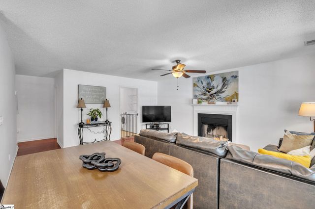 15 Willow Bend Drive, Taylors, SC 29687