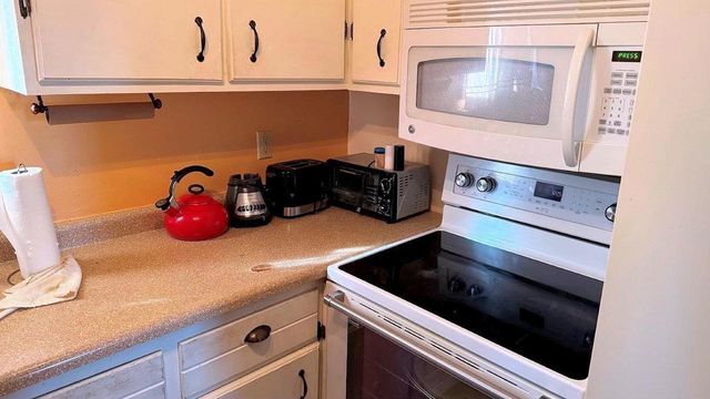 W7438 Freedom Road, Oxford, WI 53952