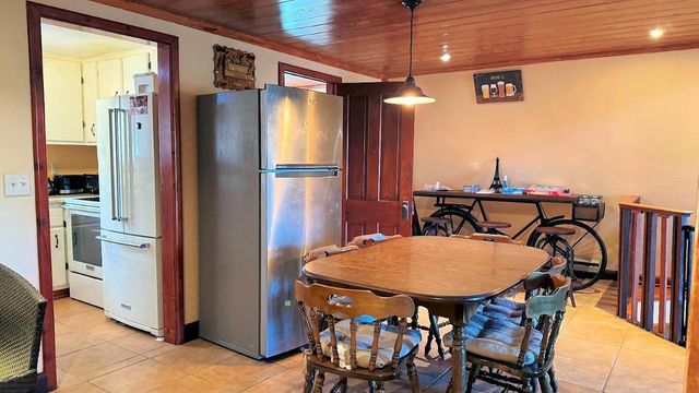 W7438 Freedom Road, Oxford, WI 53952