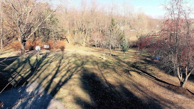 W7438 Freedom Road, Oxford, WI 53952