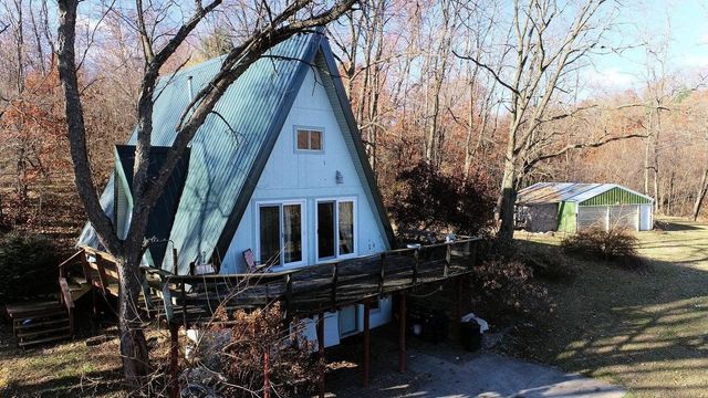 W7438 Freedom Road, Oxford, WI 53952