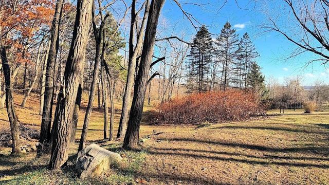 W7438 Freedom Road, Oxford, WI 53952