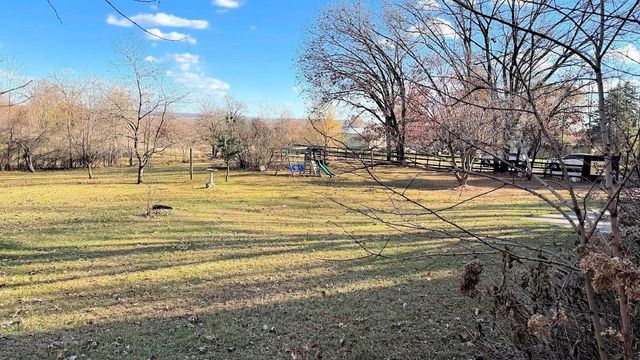 W7438 Freedom Road, Oxford, WI 53952