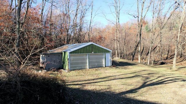 W7438 Freedom Road, Oxford, WI 53952