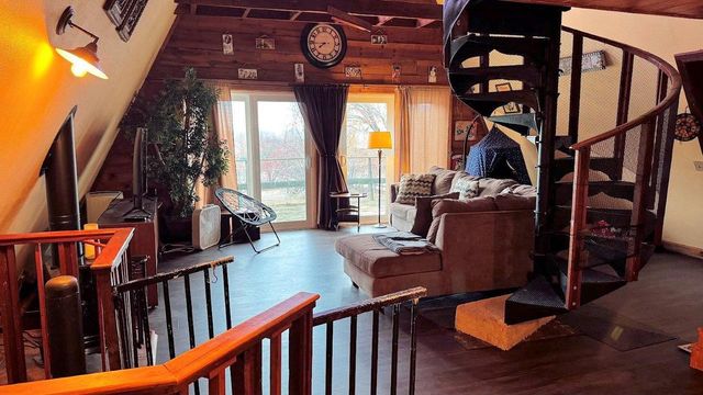 W7438 Freedom Road, Oxford, WI 53952