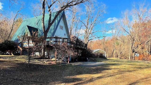 W7438 Freedom Road, Oxford, WI 53952