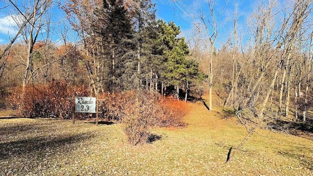 W7438 Freedom Road, Oxford, WI 53952