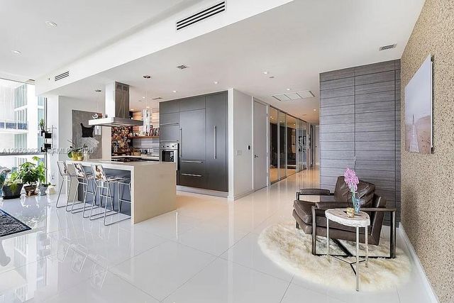 1100 Biscayne Boulevard 1501, Miami, FL 33132