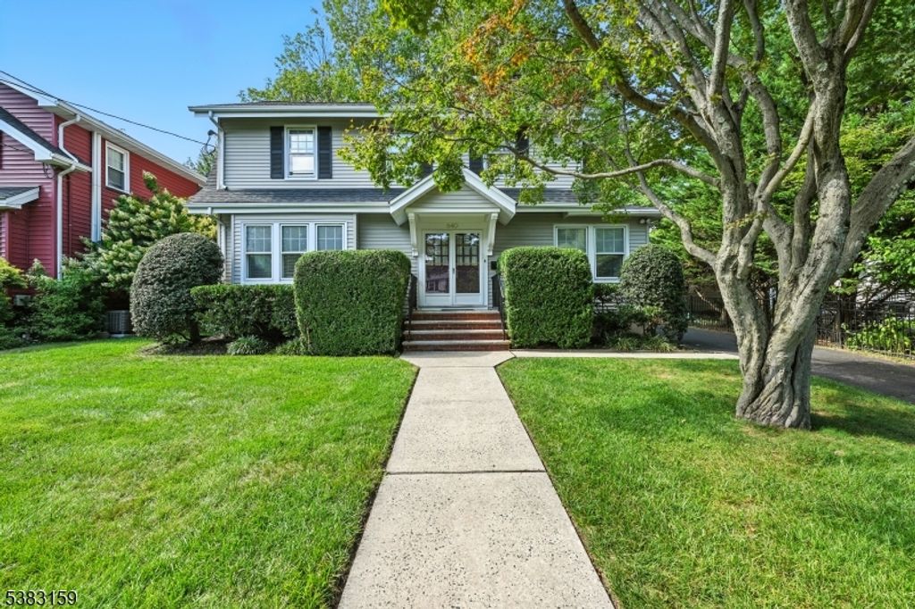 840 Dorian Rd, Westfield Town, NJ 07090