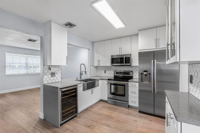 5001 SW 92nd Terrace, Cooper City, FL 33328