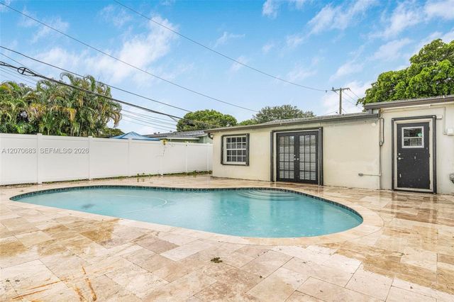 5001 SW 92nd Terrace, Cooper City, FL 33328
