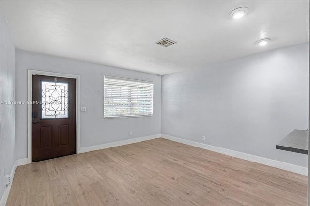 5001 SW 92nd Terrace, Cooper City, FL 33328
