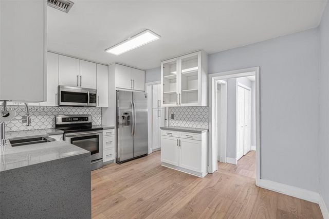 5001 SW 92nd Terrace, Cooper City, FL 33328