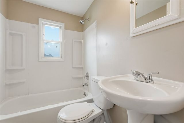 621 WASHINGTON AVENUE, Carnegie, PA 15106