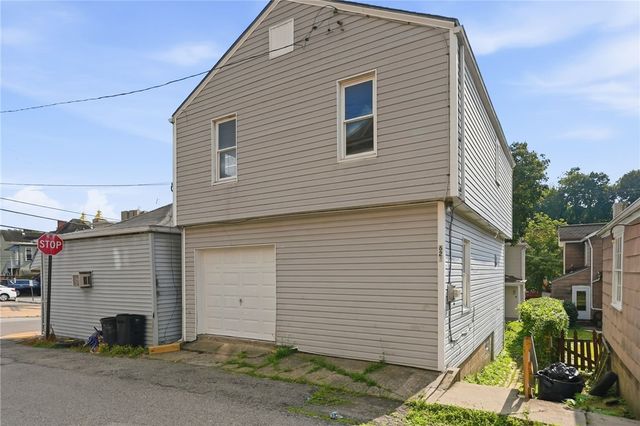621 WASHINGTON AVENUE, Carnegie, PA 15106