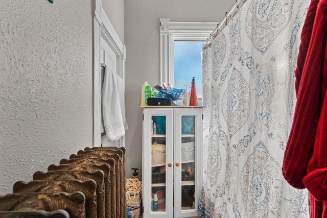 1403 S MAIN STREET, Oshkosh, WI 54902