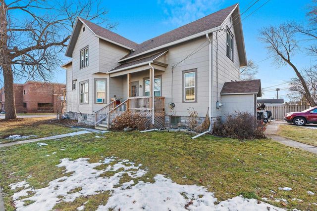1403 S MAIN STREET, Oshkosh, WI 54902