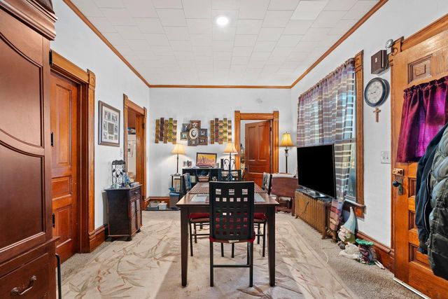 1403 S MAIN STREET, Oshkosh, WI 54902