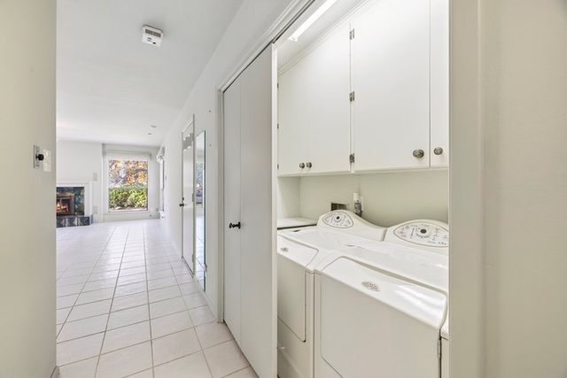 368 Englewood Dr, Kerrville, TX 78028