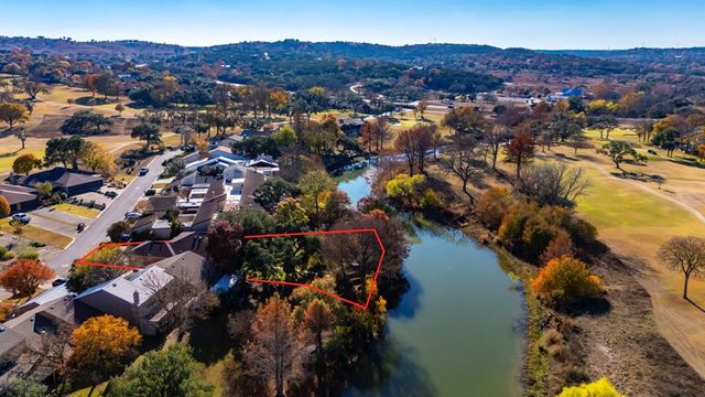368 Englewood Dr, Kerrville, TX 78028