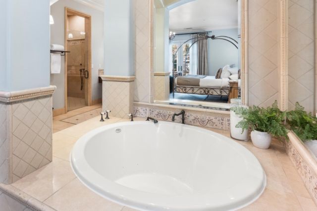 1210 Arden Hills Ln, Sacramento, CA 95864