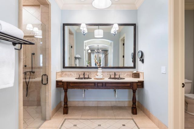 1210 Arden Hills Ln, Sacramento, CA 95864