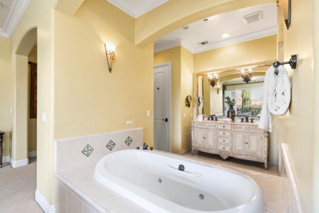 1210 Arden Hills Ln, Sacramento, CA 95864